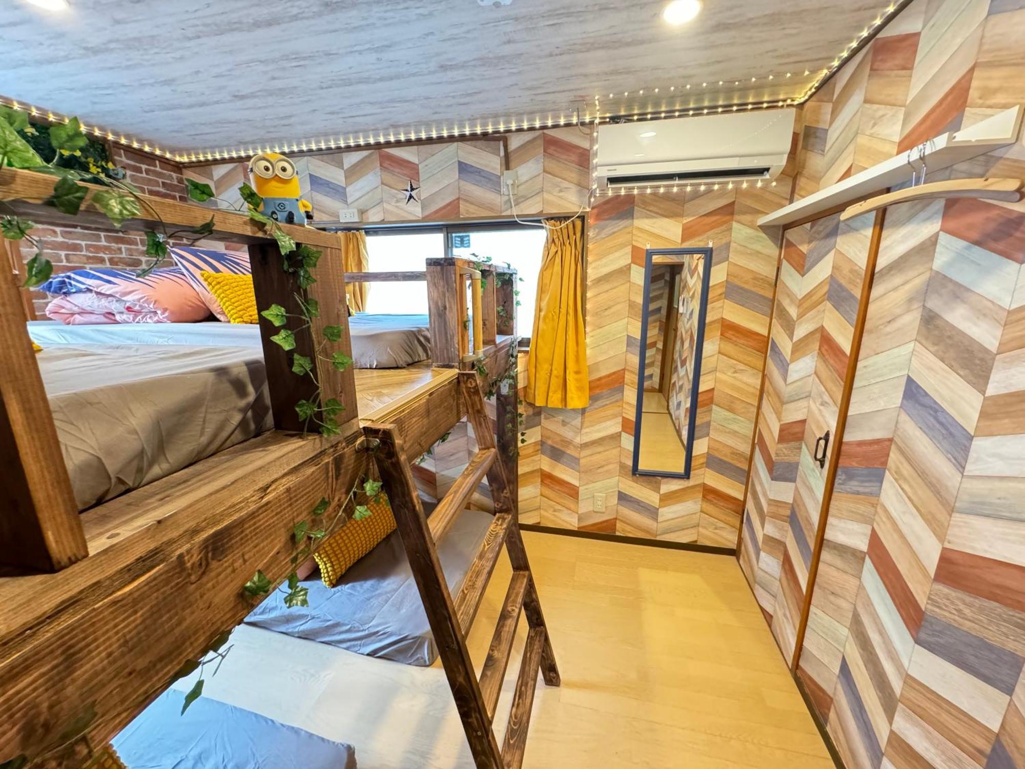New Open Hotel Jungle Fun Fun J5 Coin Parking 500Yen For 24Hours Usj10 Minutes Ósaka Exteriér fotografie